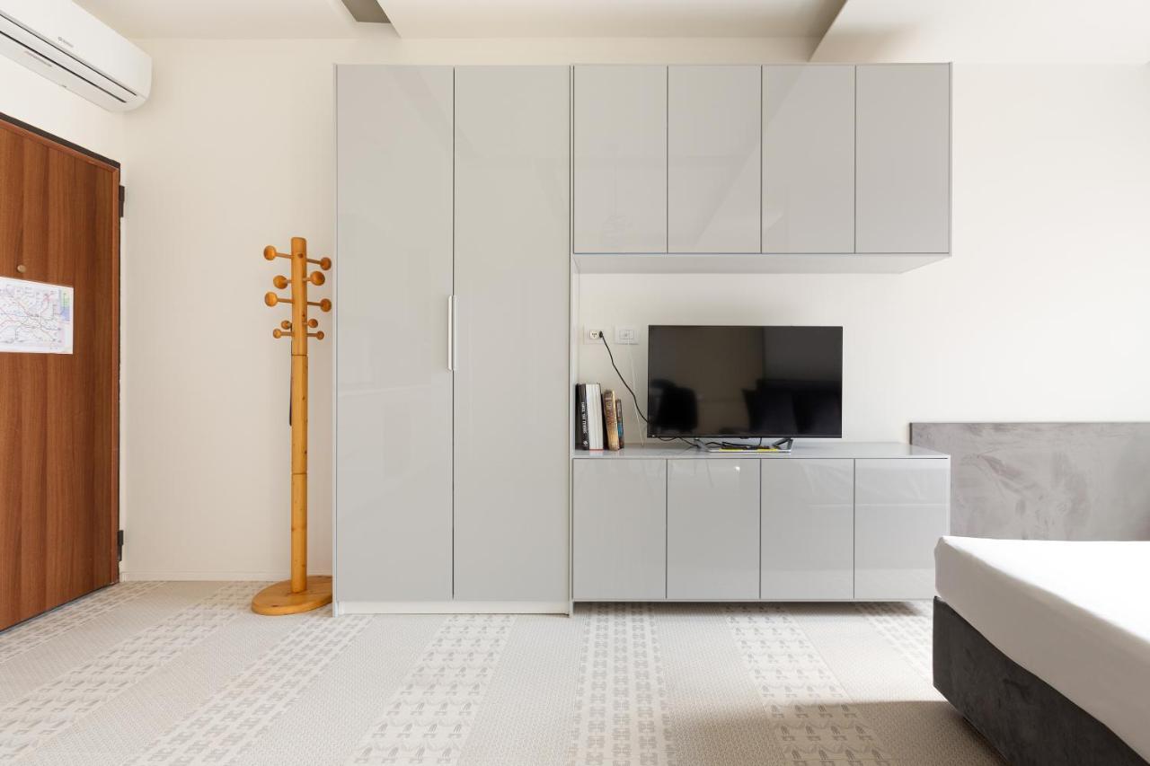 Milano Renovated Studio Apts Exterior photo
