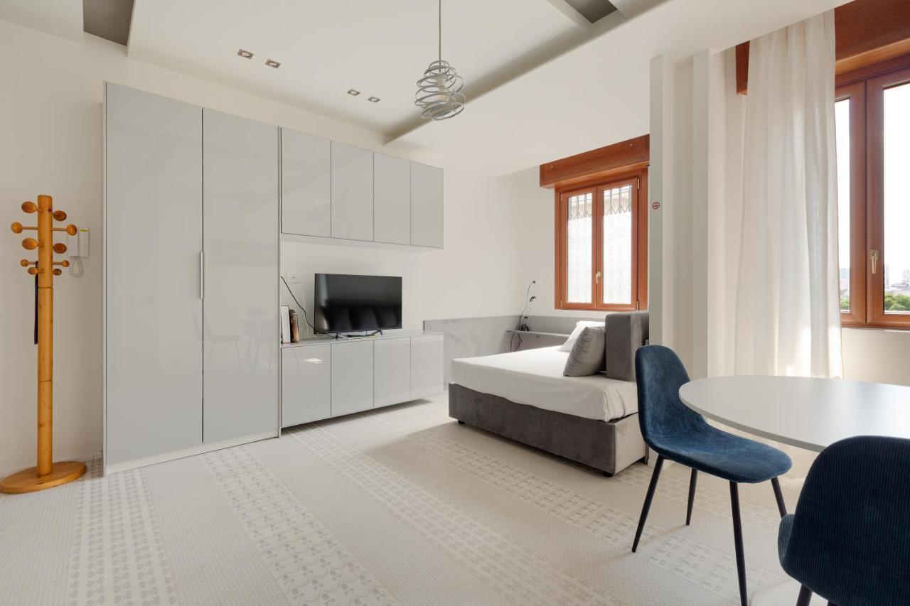Milano Renovated Studio Apts Exterior photo