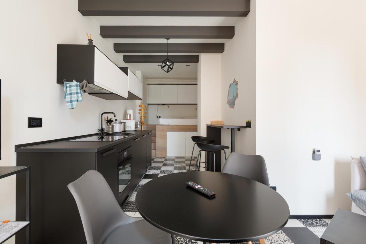 Milano Renovated Studio Apts Exterior photo