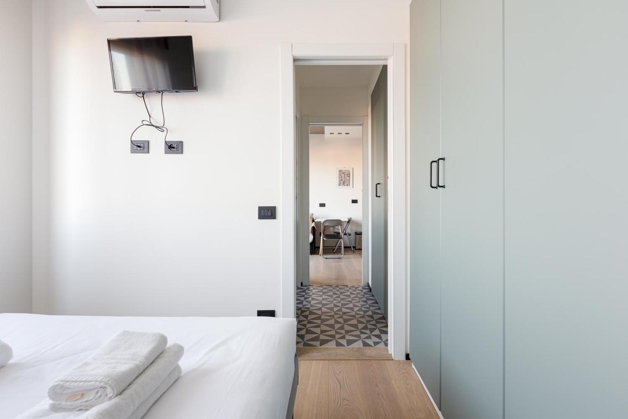 Milano Renovated Studio Apts Exterior photo